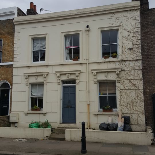 92, Old Ford Road E2