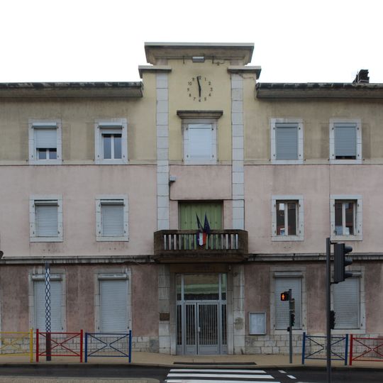 Former town hall of Coupy