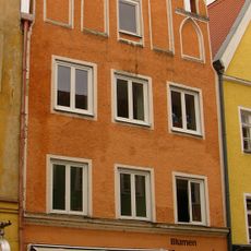 Wohn- und Geschäftshaus