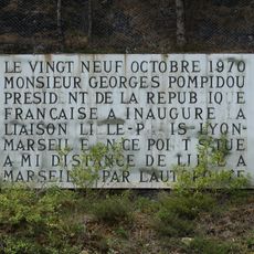 Plaque de l'inauguration de l'autoroute A6