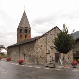 Saint-Pierre church and former priory