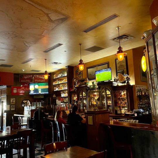 McMullan's Irish Pub