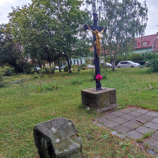 Kříž v místě zaniklého kostela svatého Floriána v Černovicích