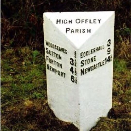 Milepost, Knightly Eaves just W of jct with Moss Lane