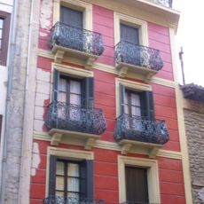 Bidekurutzeta 18 etxea