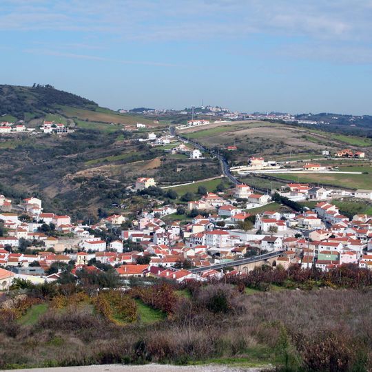 Igreja Nova e Cheleiros