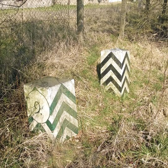 Sächsisch-Preußischer Grenzstein: Pilarpaar Nr. 9