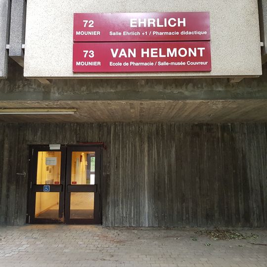 Musée pharmaceutique Albert Couvreur