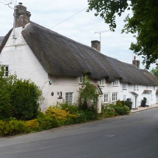 Smithy, Middle Angel And Steps Cottages