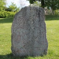 Uppland Runic Inscription 696