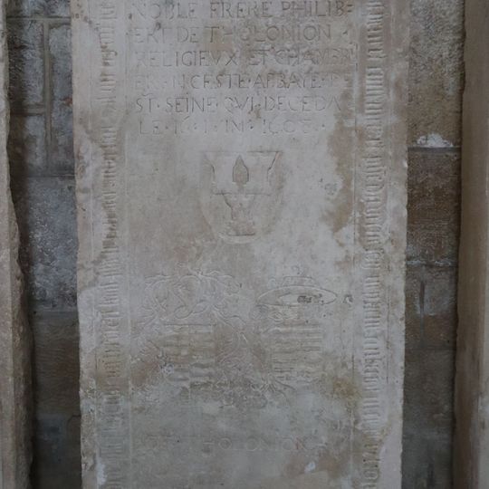 Dalle funéraire de Philibert du Verne et de Philibert de Tholonjean à Saint-Seine-l'Abbaye