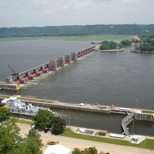 Lock and Dam No. 11