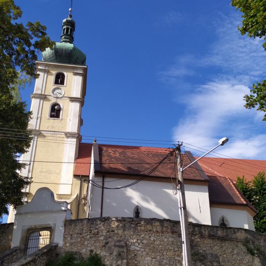 Farský kostol sv. Ladislava, kostol