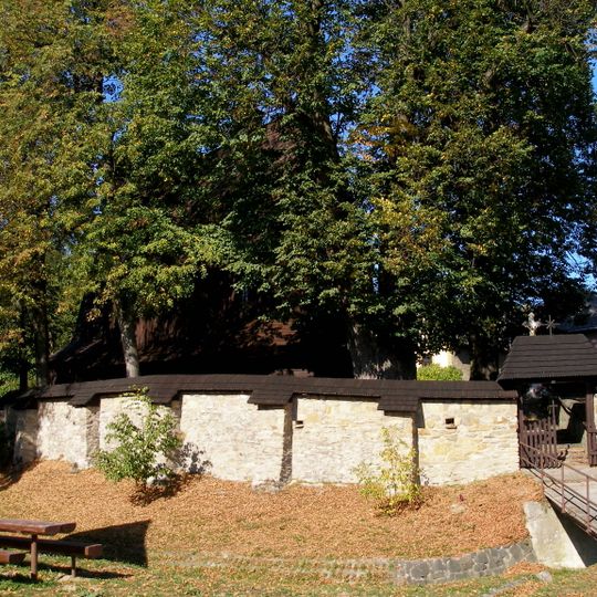 Kostol r. k. sv. Františka, múr ohradný