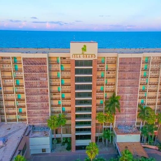 Isla Grand Beach Resort