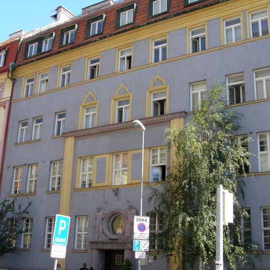 Budova administratívna