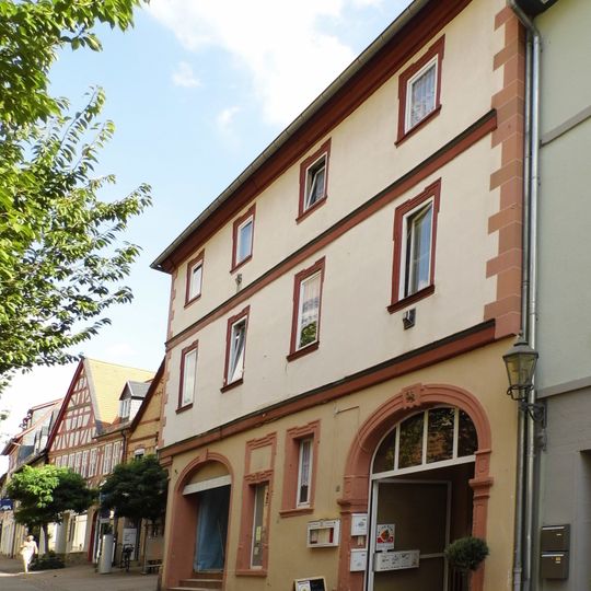 Hauptstraße 35