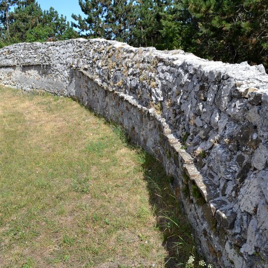 Fars. kostol sv. Michala Archan. , opevnenie