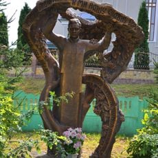 Statue of Stepan Charnetskyi in Shmankivtsi