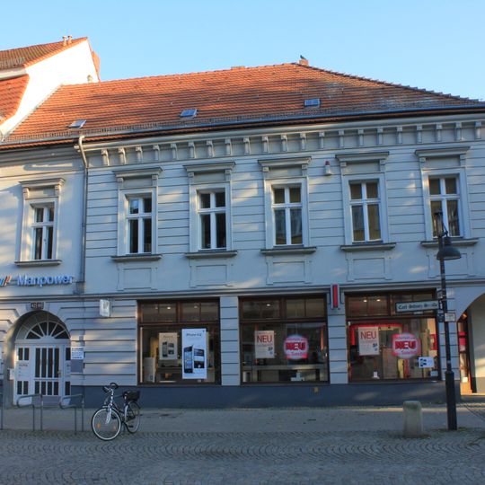 Wohnhaus Carl-Schurz-Straße 40