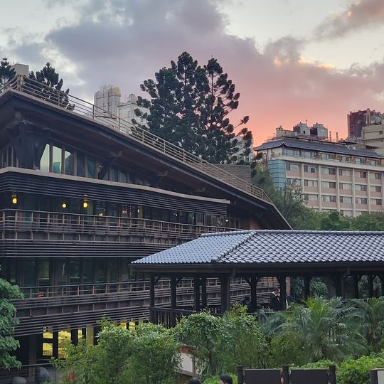 Sweetme Hotspring Resort
