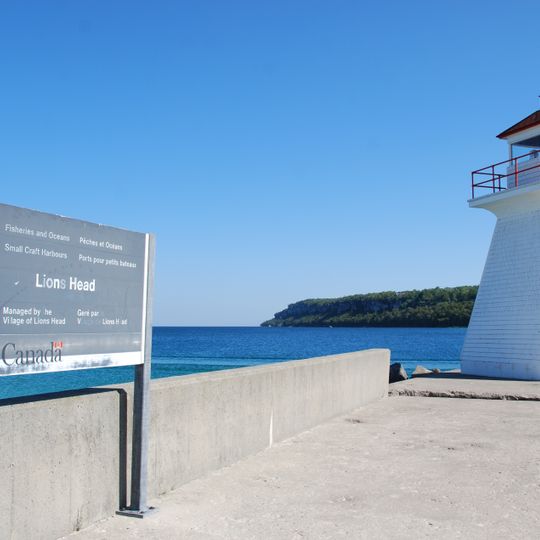 Lion's Head Light