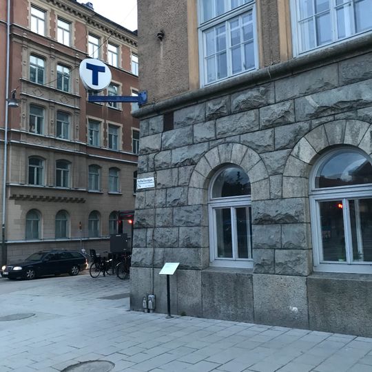 Literary sign:  Katarina Taikon