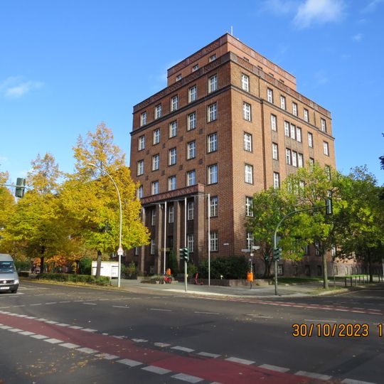 Apparate-Werk Carl Otto Raspe , Fabrikanlage Berliner Allee 252/260, Liebermannstraße 45/47, Neumagener Straße 21/33