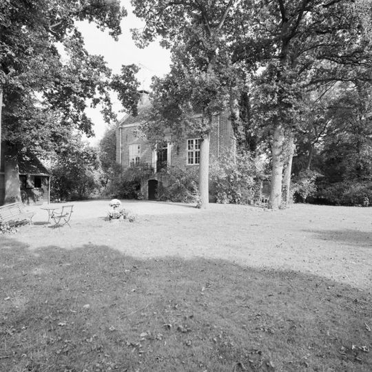 Kasteel Zuilenburg : Terrein waarin de overblijfselen van het versterkte huis Zuylenburg