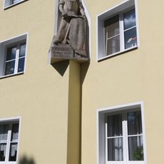 Skulptur eines Gerbers Bautzner Straße 81, 83