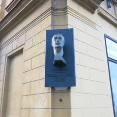 Pomník Otakara Španiela na náměstí Československé armády v Jaroměři