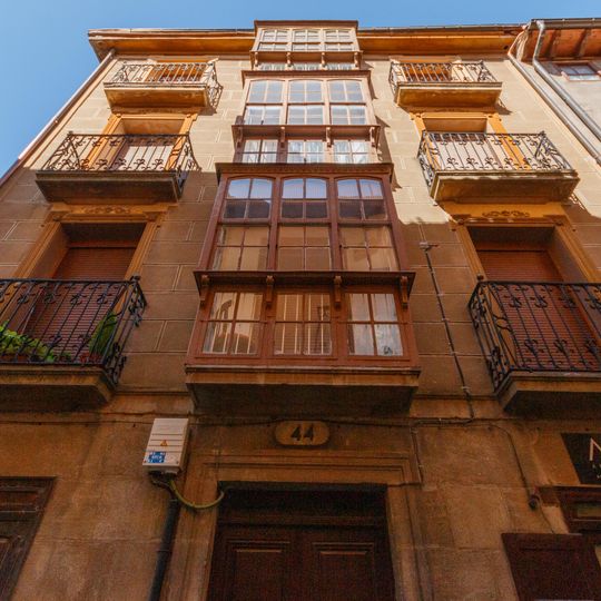 Casa Santa Engracia 44