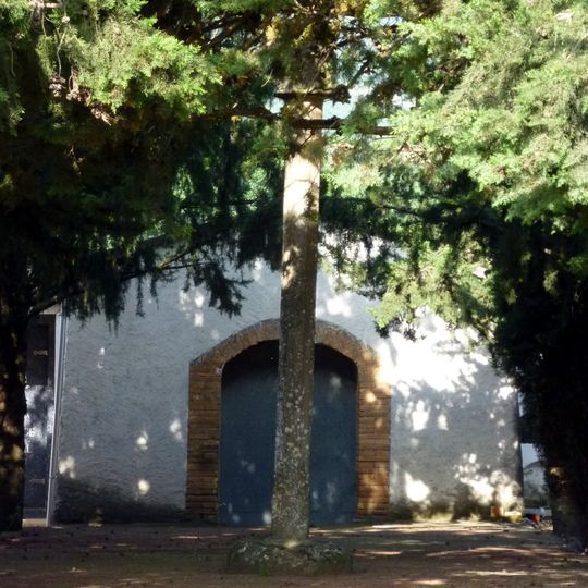 Creu de terme gòtica al fossar