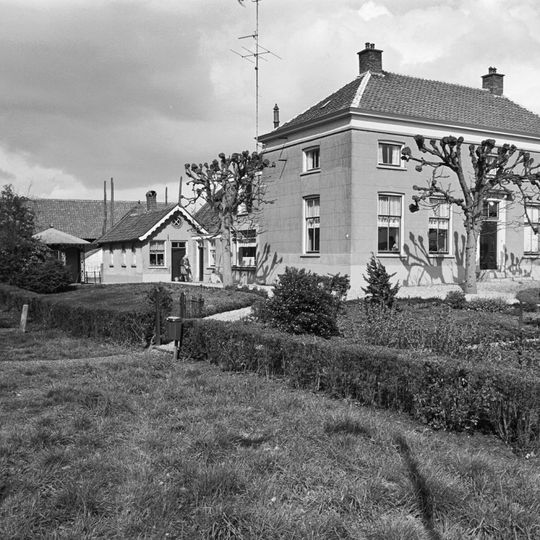 Achterstraat 36, Zoelen