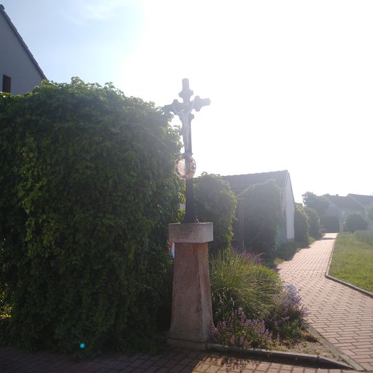 Kříž ve Školní ulici