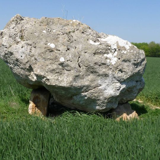 Dolmen de la Pierre Blanche