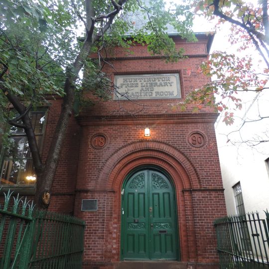 Huntington Free Library and Reading Room