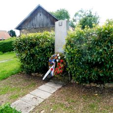 Pomník padlým v Leštině