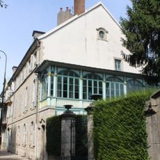 Maison, 6 place Perraud