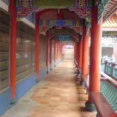 Clay sculptures at Xianying Palace