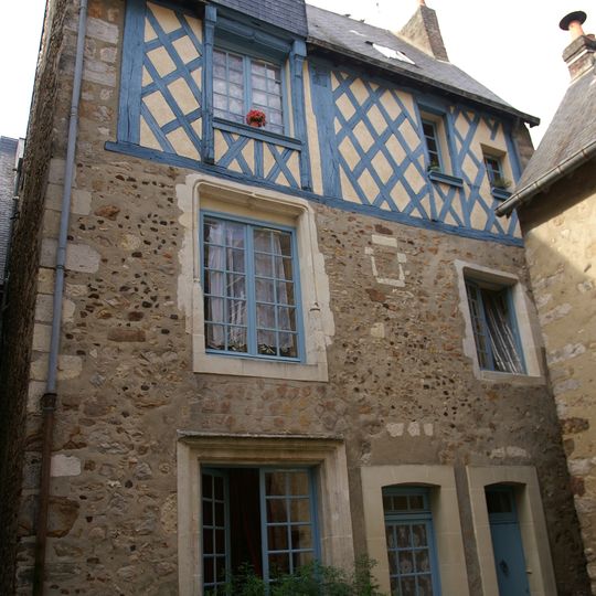 Maison, Cour d'Assé