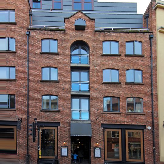 24, Hanover Street L1