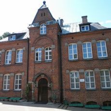 Szkoła Ziemianek. ob. dom mieszkalny