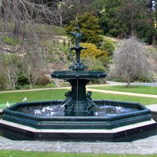 Wolf Harris Fountain