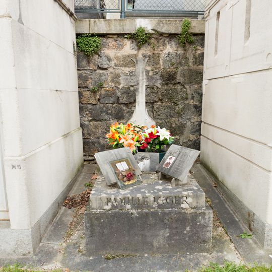 Grave of Léger
