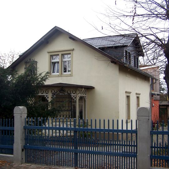 Villa Eduard-Bilz-Straße 28