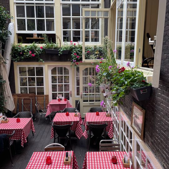 Restaurant & Pizzeria Lucca Due