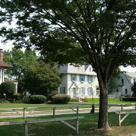 Laburnum Park Historic District