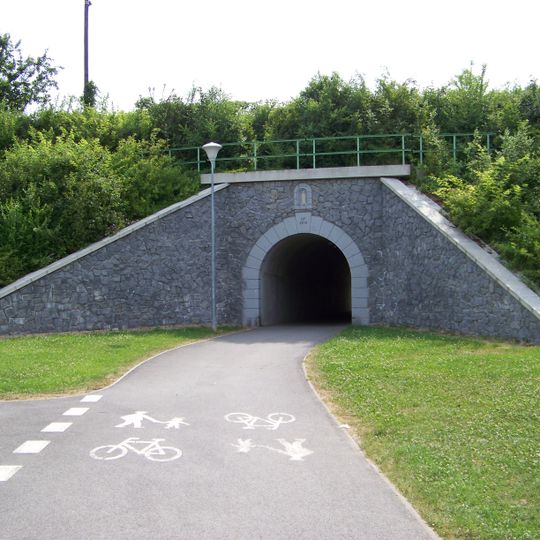 Podchod pod železniční tratí u Centrálního parku Kbely