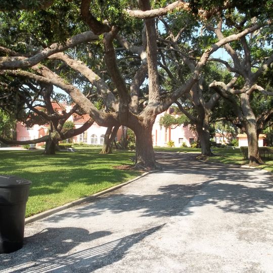 Casa De Muchas Flores